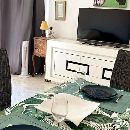 شقة St Raphael Centre Calme Clim Commerces A Pieds Saint-Raphaël