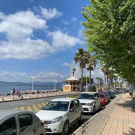 St Raphaël Centre Calme Clim Commerces à Pieds * Saint-Raphaël