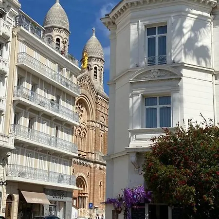 St Raphaël Centre Calme Clim Commerces à Pieds *