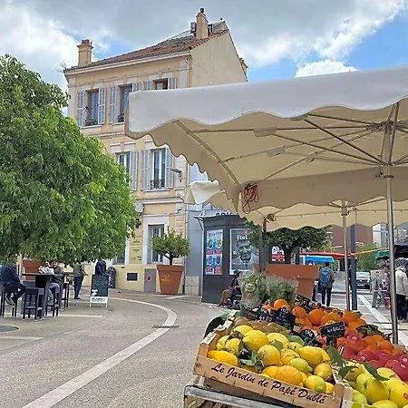 St Raphael Centre Calme Clim Commerces A Pieds Apartment